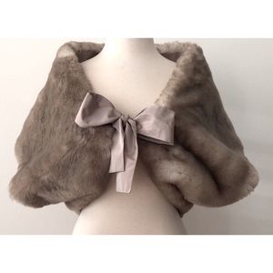 Clo Orozco Fur Cape Coat Jacket Shawl Grey Lilac Bow 100% Real Fur Luxury Size 4